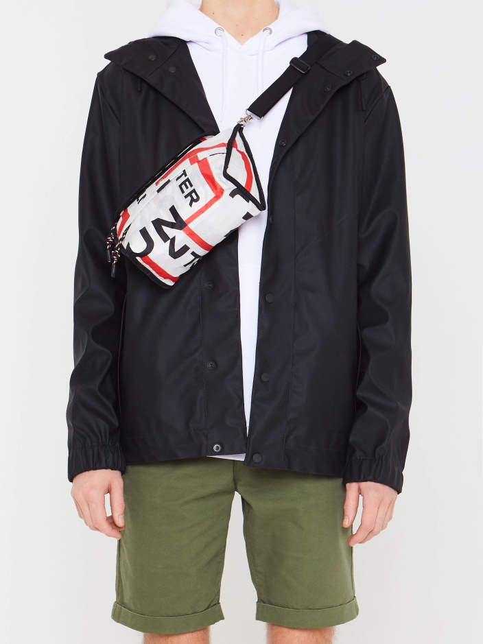 Jager Geëxplodeerd Logo Heuptas Geëxplodeerd Logo